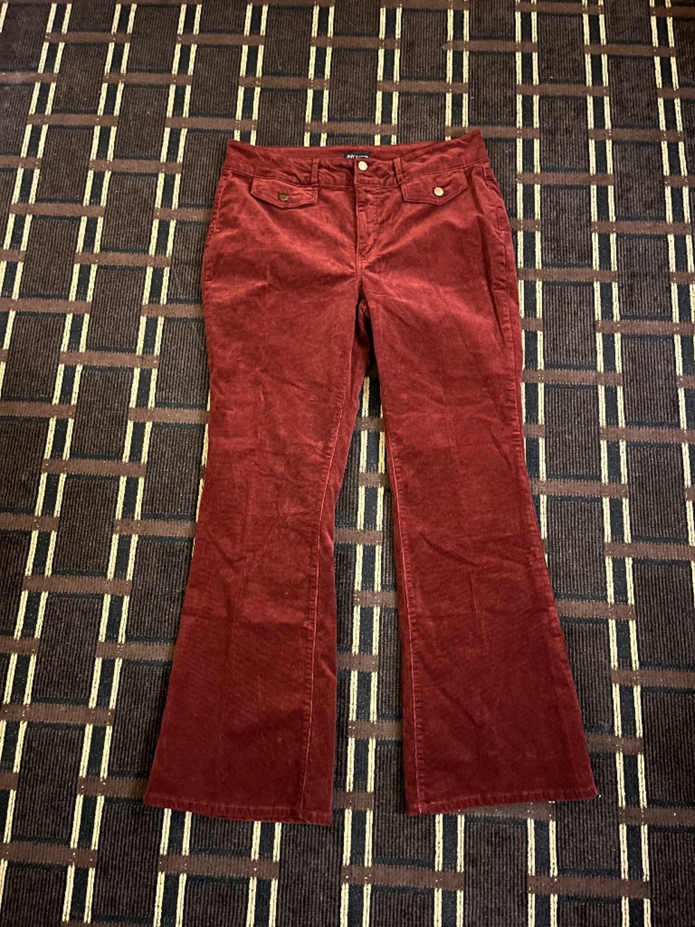 Women’s JNY Corduroy Bell Bottom Pants Size 16 Burgundy Jones New York (549)